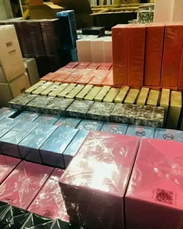 Perfumes/colognes - Image 7